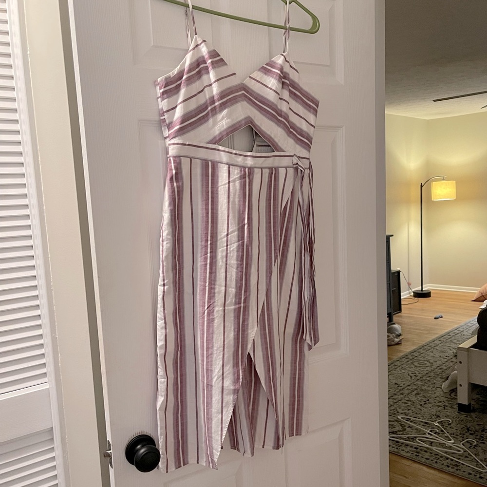 Express cut out dress - size 4